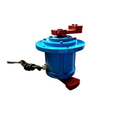 Motor vibrante vertical